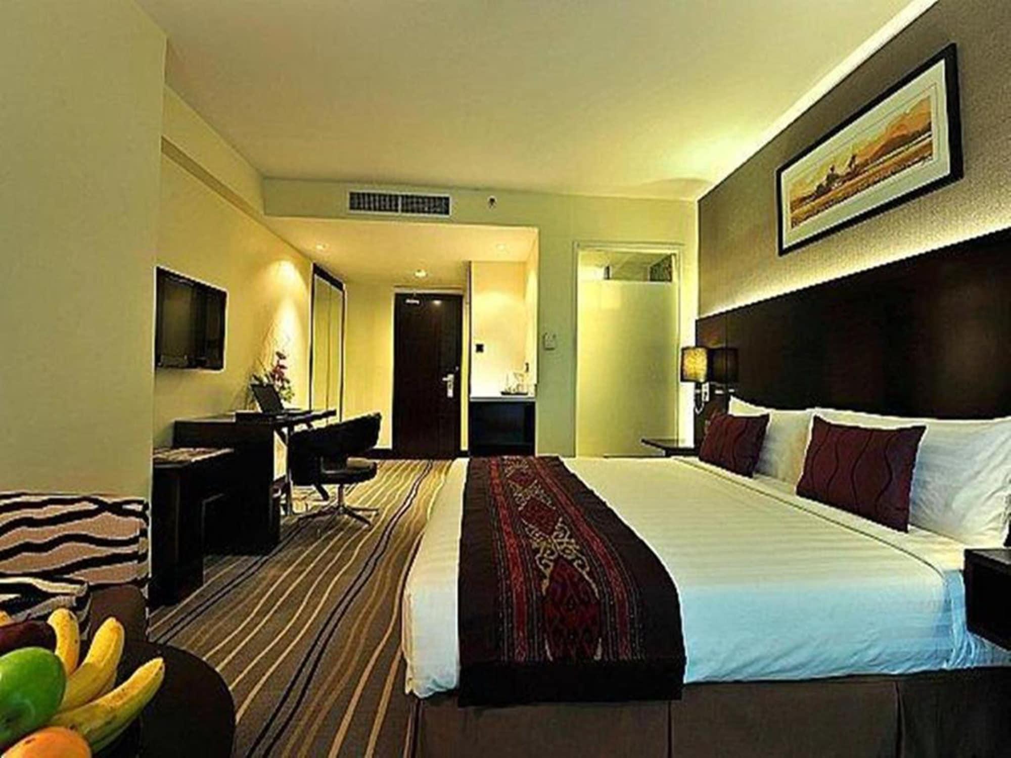 Ming Garden Hotel & Residences Kota Kinabalu Exterior foto
