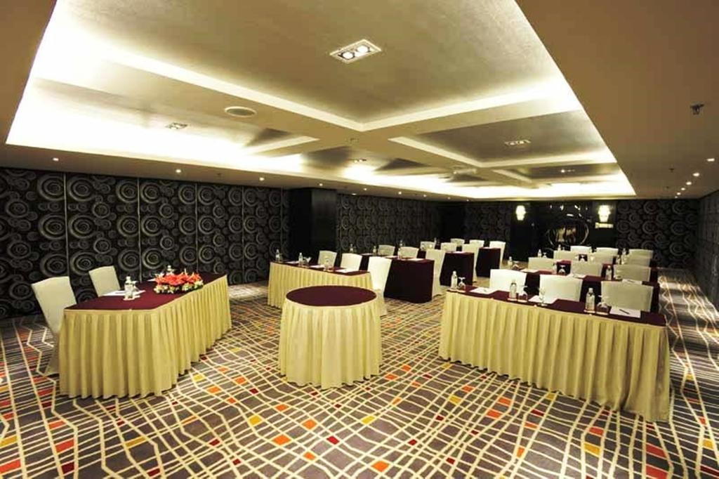 Ming Garden Hotel & Residences Kota Kinabalu Exterior foto