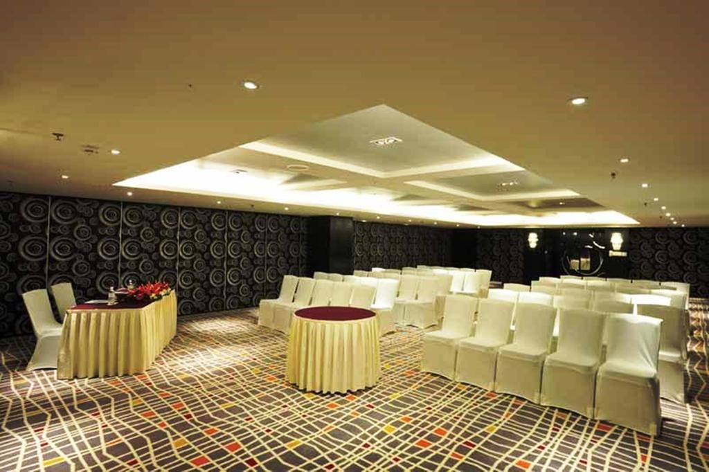 Ming Garden Hotel & Residences Kota Kinabalu Exterior foto